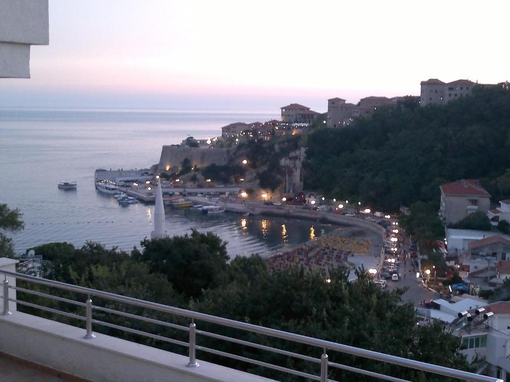 Apartments Croma Ulcinj Exterior foto